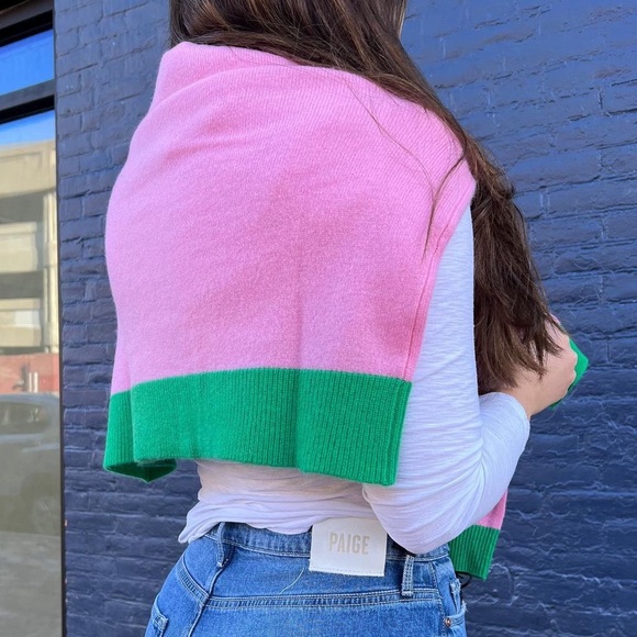 Velvet by Graham & Spencer Cashmere Crewneck - Picture 3 of 3